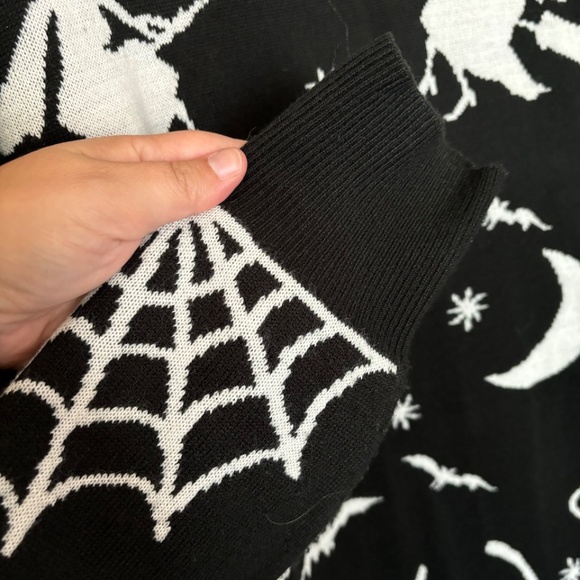 Backstitch Bruja Duster Long Witch Cardigan - Regular Size - Picture 7 of 7